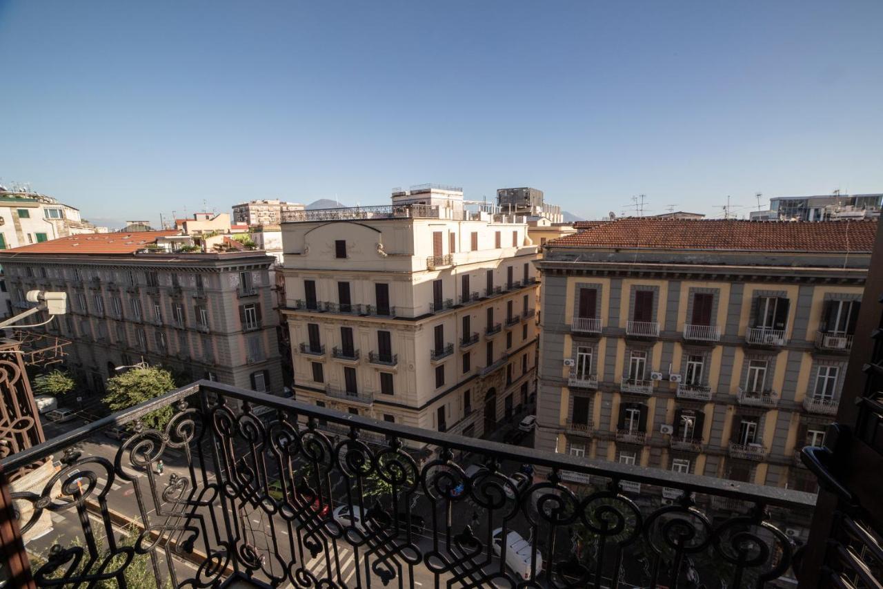 Bnb Al Centro E Meglio, Napoliアパートメント エクステリア 写真
