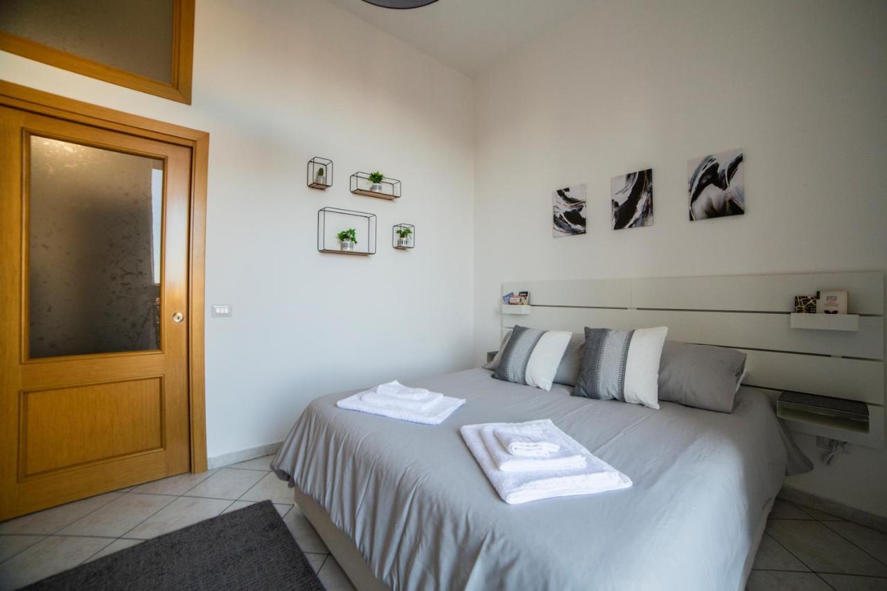 Bnb Al Centro E Meglio, Napoliアパートメント エクステリア 写真